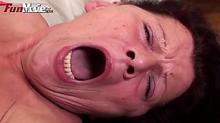 amatuer granny big tits blowjob