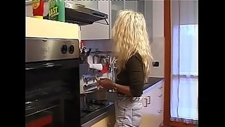 blonde milf cindy at karups